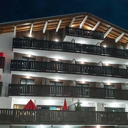 实验木屋 酒店 4*
