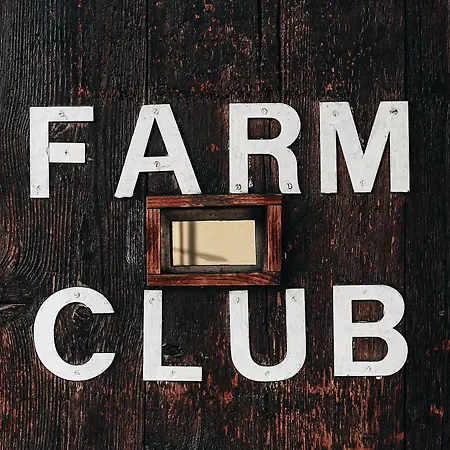 Experimental ホテル