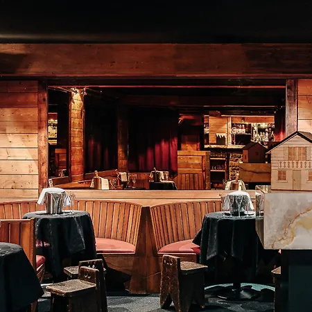 ホテル Experimental